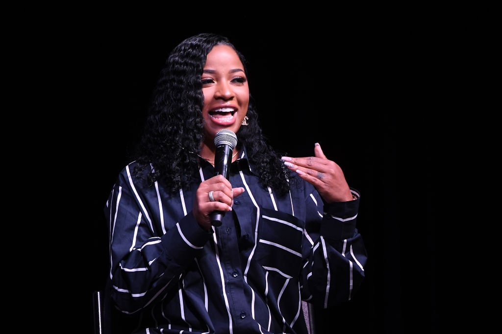 Author Toya Wright speaks onstage during 2019 Atlanta Ultimate Women's Expo at Cobb Galleria Centre | Photo: Getty Images