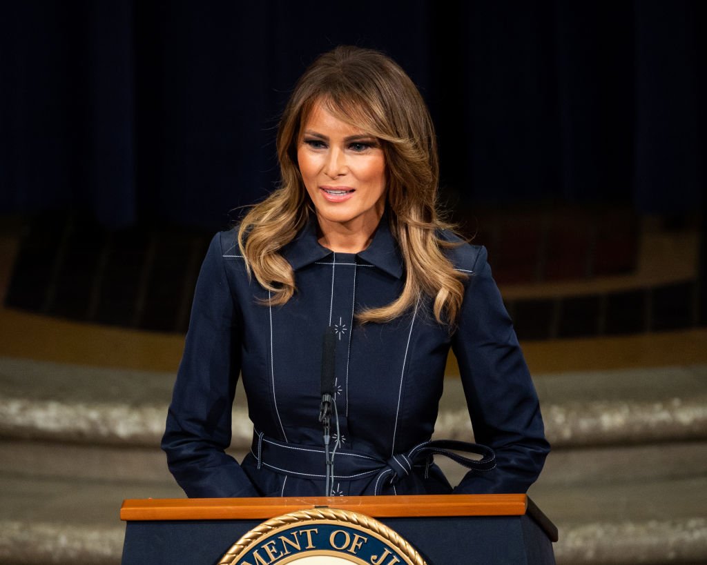 La première dame Melania Trump s'exprime lors du sommet national sur les opioïdes du ministère de la justice à Washington, DC, le 6 mars 2020. | Photo : Getty Images