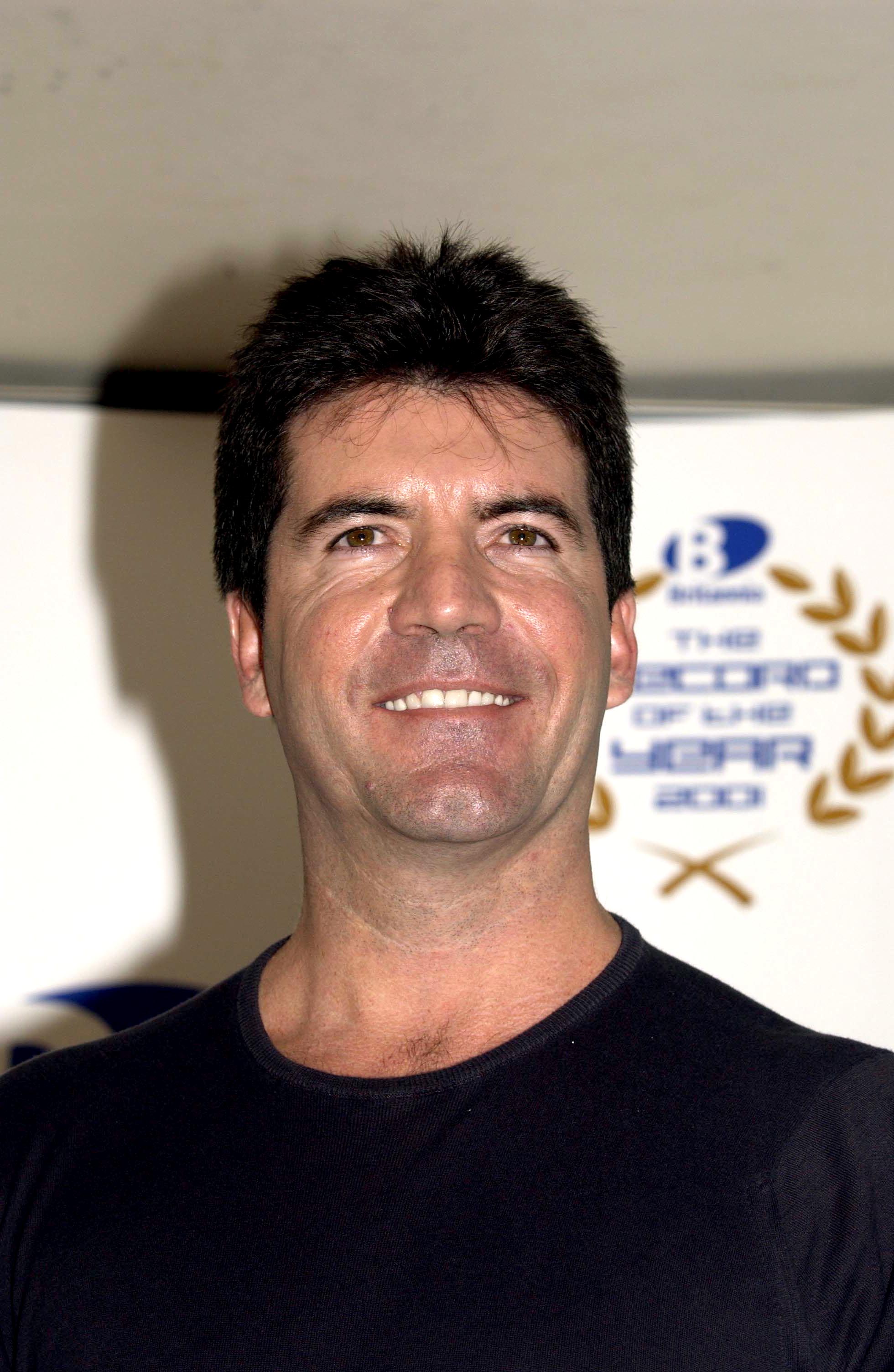 Simon Cowell at Hard Rock Cafe on November 22, 2001 | Source: Getty Images