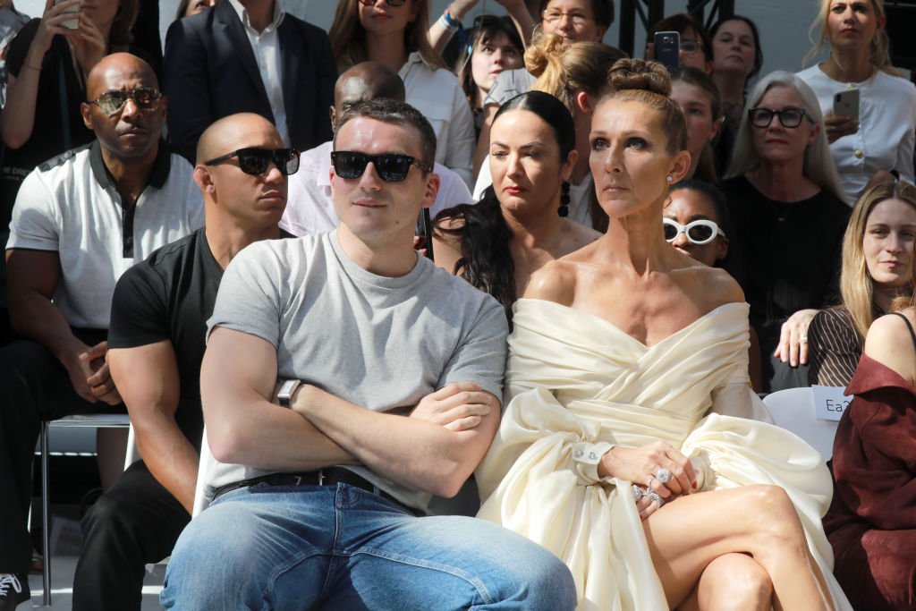 Pepe Muñoz y Céline Dion asisten al desfile Otoño/Invierno 2019 2020 de Alexandre Vauthier.| Fuente: Getty Images Pepe Muñoz y Céline Dion asisten al desfile Otoño/Invierno 2019 2020 de Alexandre Vauthier.| Fuente: Getty Images