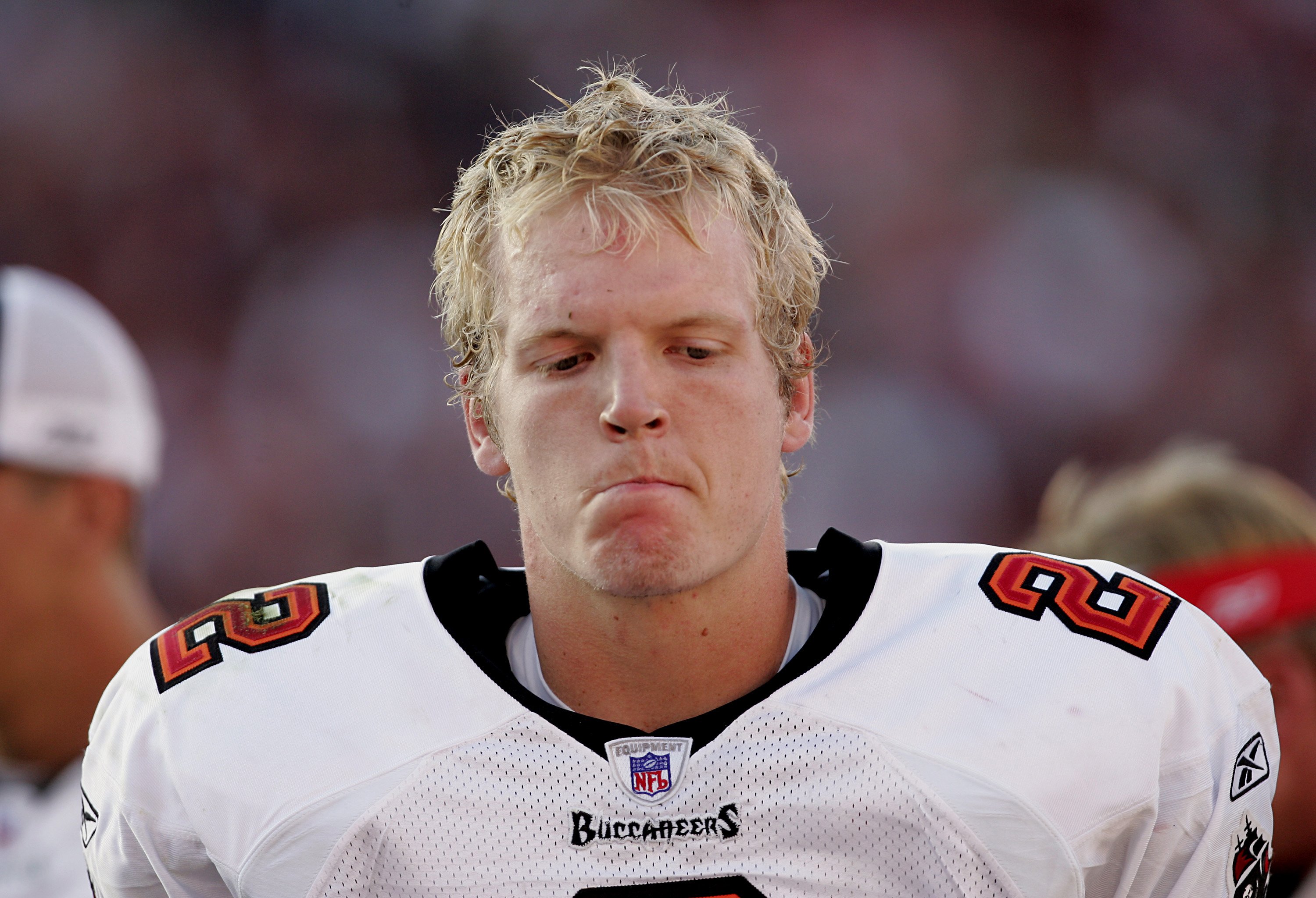 Chris Simms late in the fourth quarter as the San Francisco 49ers defeated the Tampa Bay Buccaneers in San Francisco on October 30, 2005. | Source: Getty Images