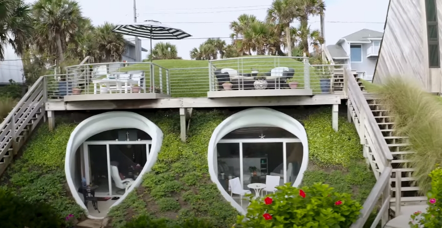 The Dune House — Atlantic Beach, USA | Source: youtube.com/Architectural Digest