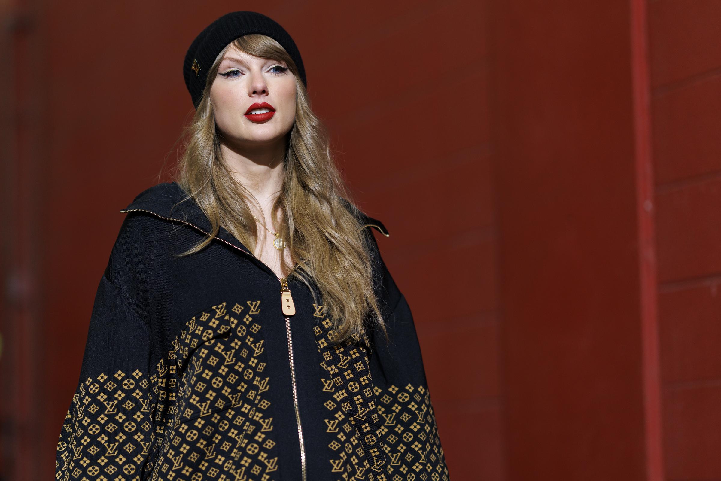 Taylor Swift at Arrowhead Stadium prior to the AFC Championship game between the Buffalo Bills and the Kansas City Chiefs on January 26, 2025, in Kansas City, Missouri | Source: Getty Images