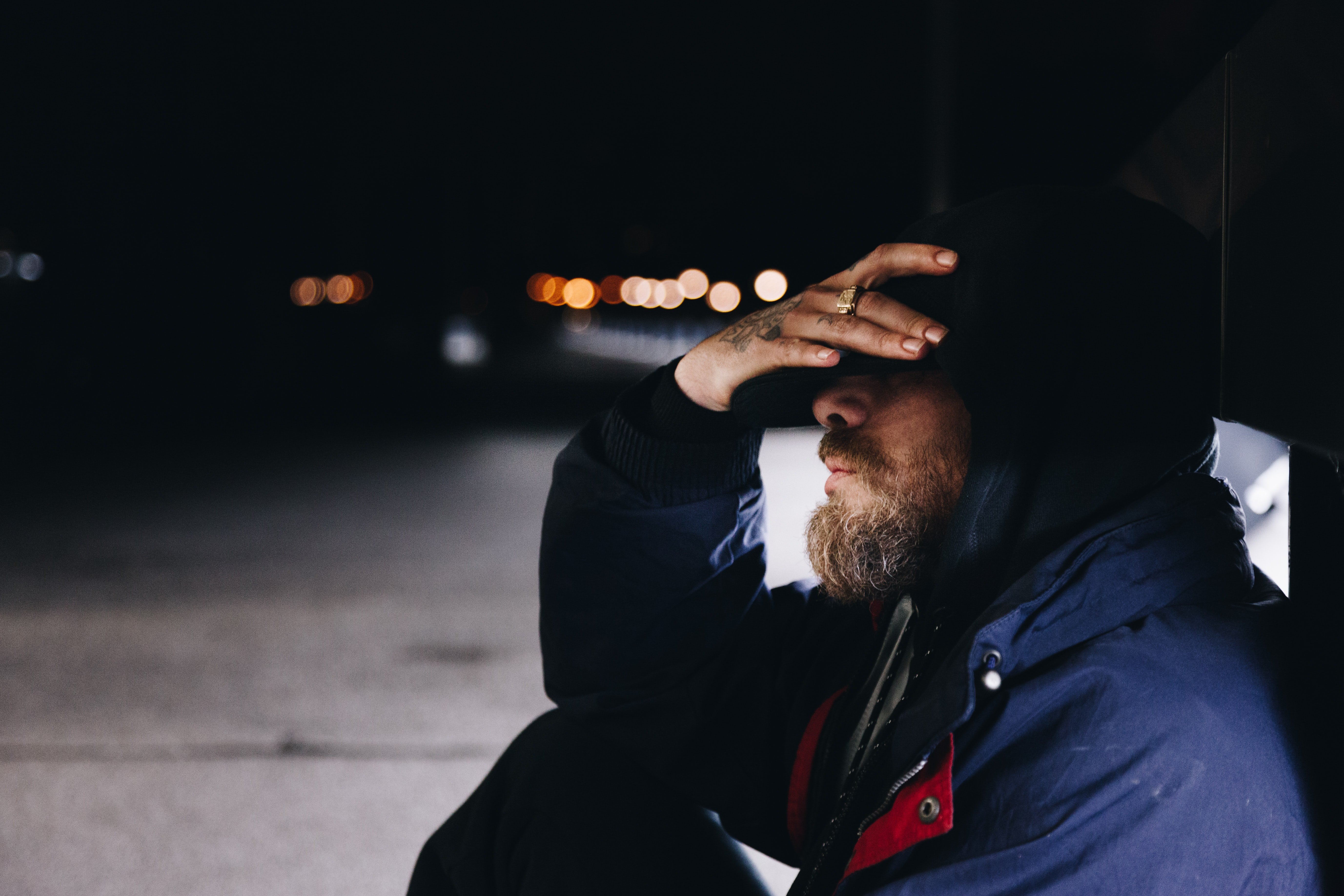 Maria helped a homeless man | Photo: Unsplash