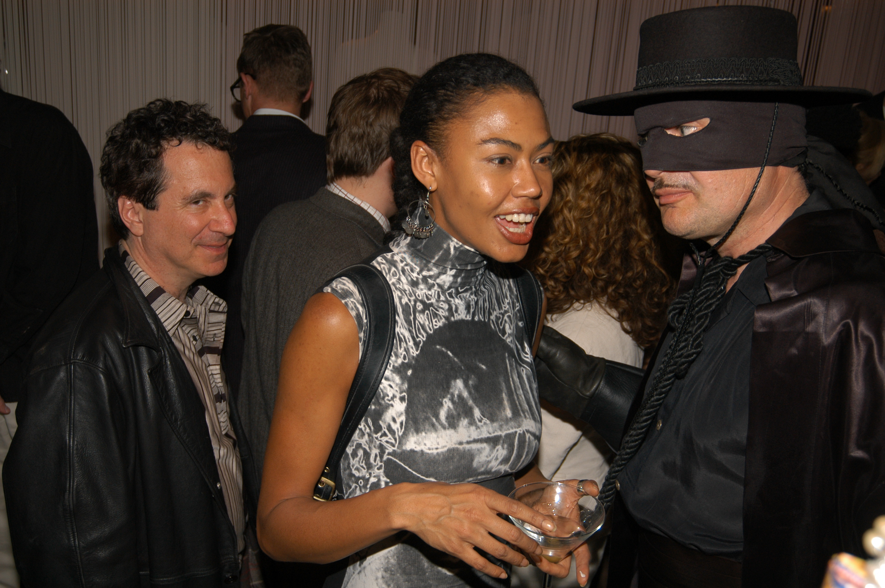 Juliette Powell and Peter Poplaski attend "A Night at Crumbland" celebrating Stella McCartney and Robert Crum's Collaboration and the R. Crumb Handbook on April 12, 2005, in New York City | Source: Getty Images
