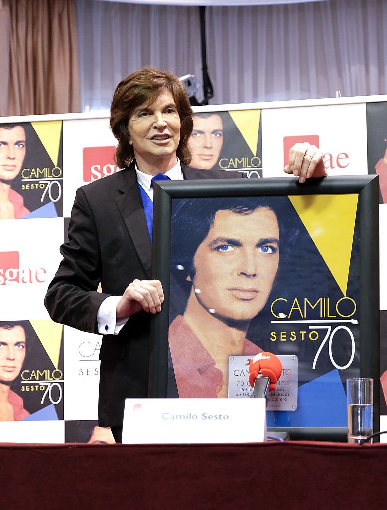 Camilo Sesto asiste a una rueda de prensa para presentar 'Camilo Sesto 70'.| Fuente: Getty Images