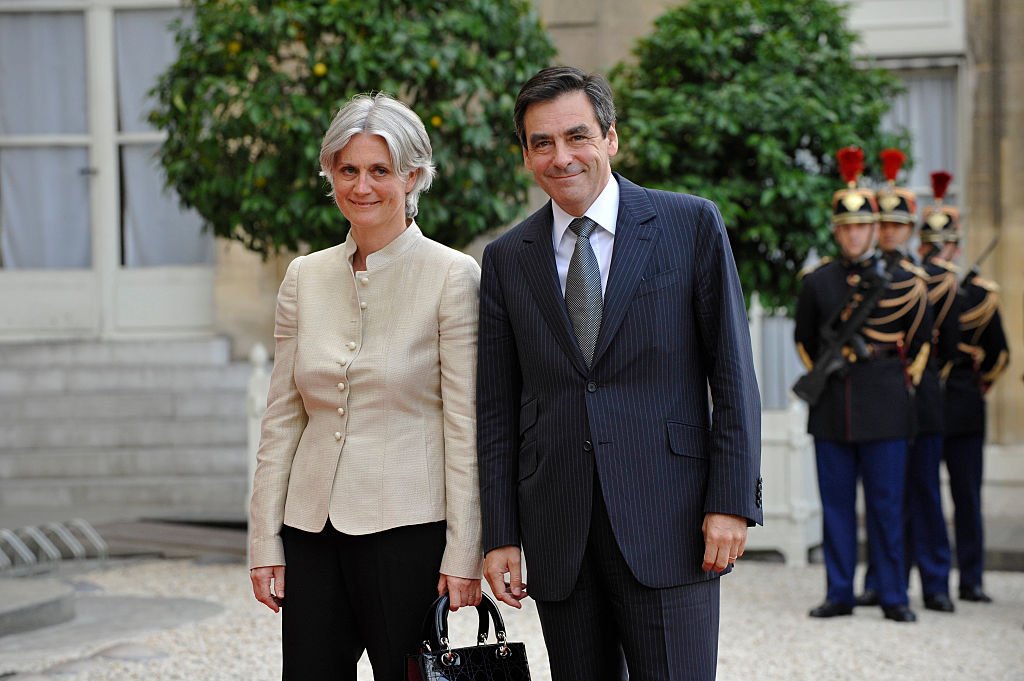Le politicien François Fillon et sa femme Penelope Clarke| source : Getty Images