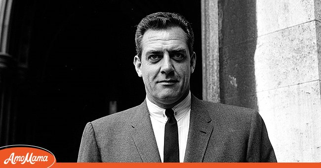 Raymond Burr outside the Royal Courts of Justice during a promotional tour for 'Perry Mason' in London in 1961 | Photo: Radio Times via Getty Images