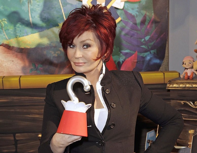 Sharon Osbourne en la American International Toy Fair en Nueva York el 13 de febrero de 2012. | Foto: Getty Images