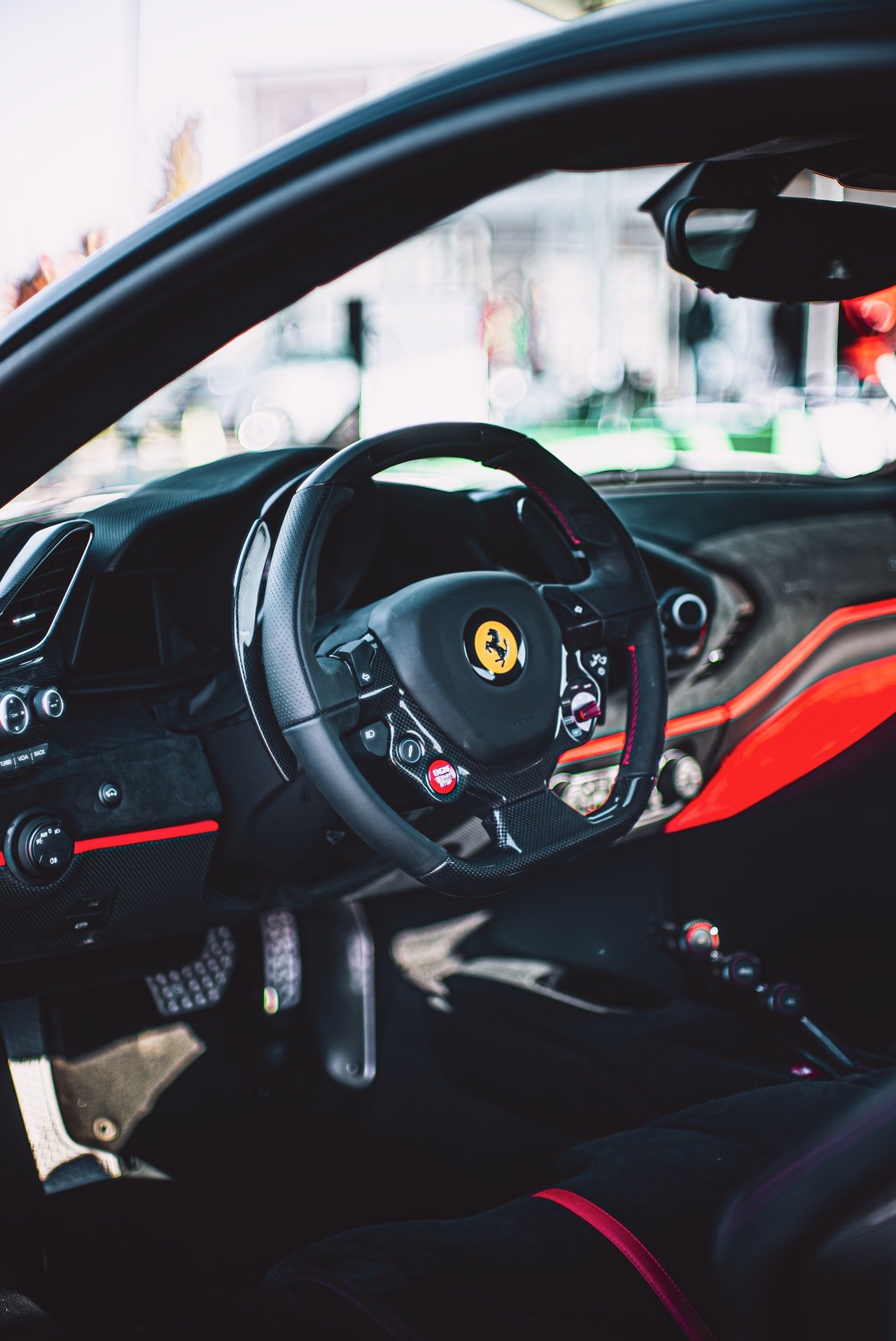Interior of a sports car | Photo: Pexels