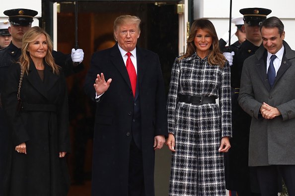  U.S. President Donald Trump and first lady Melania Trump welcome Prime Minister of Greece Kyriakos Mitsotakis and his wife Mareva Grabowski-Mitsotakis at the South Portico of the White House January 7, 2020 in Washington, DC | Photo: Getty Images