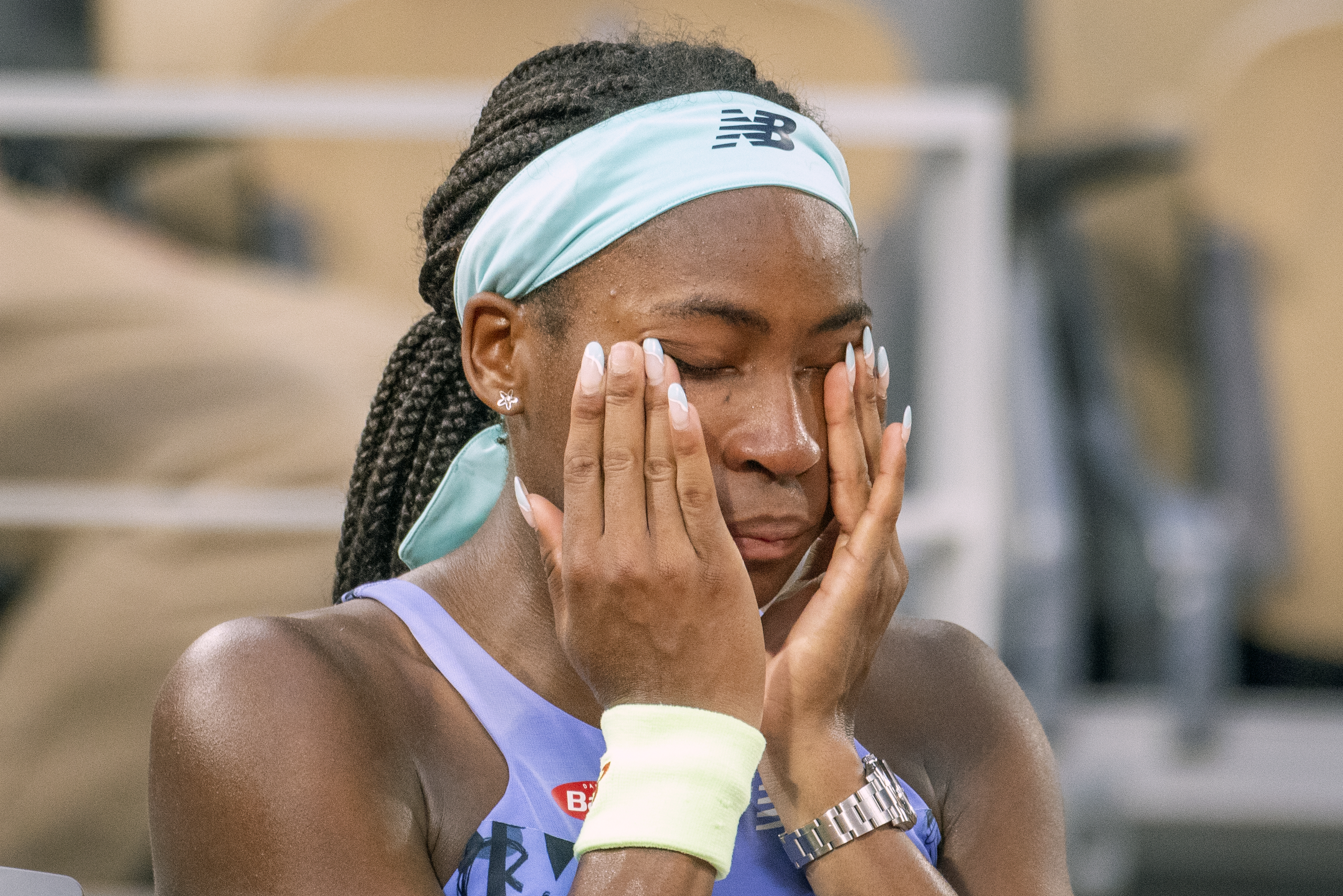 Coco Gauff after her loss to Iga Swiatek during the Singles Final for Women on Court Philippe Chatrier, at the 2022 French Open Tennis Tournament, at Roland Garros, on June 4, 2022, in Paris, France. | Source: Getty Images