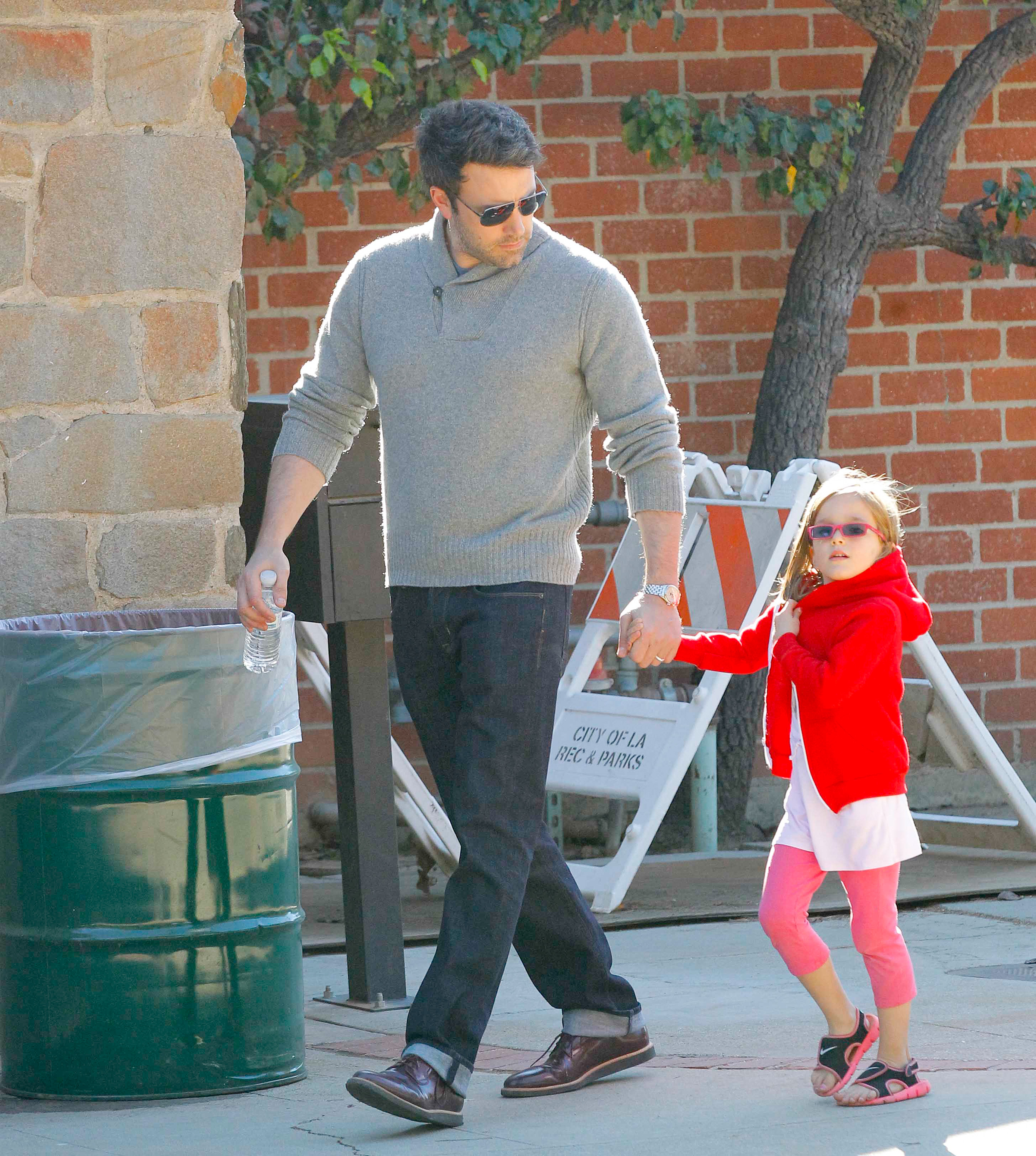 Ben and Fin Affleck spotted out in Los Angeles, California on November 24, 2013 | Source: Getty Images