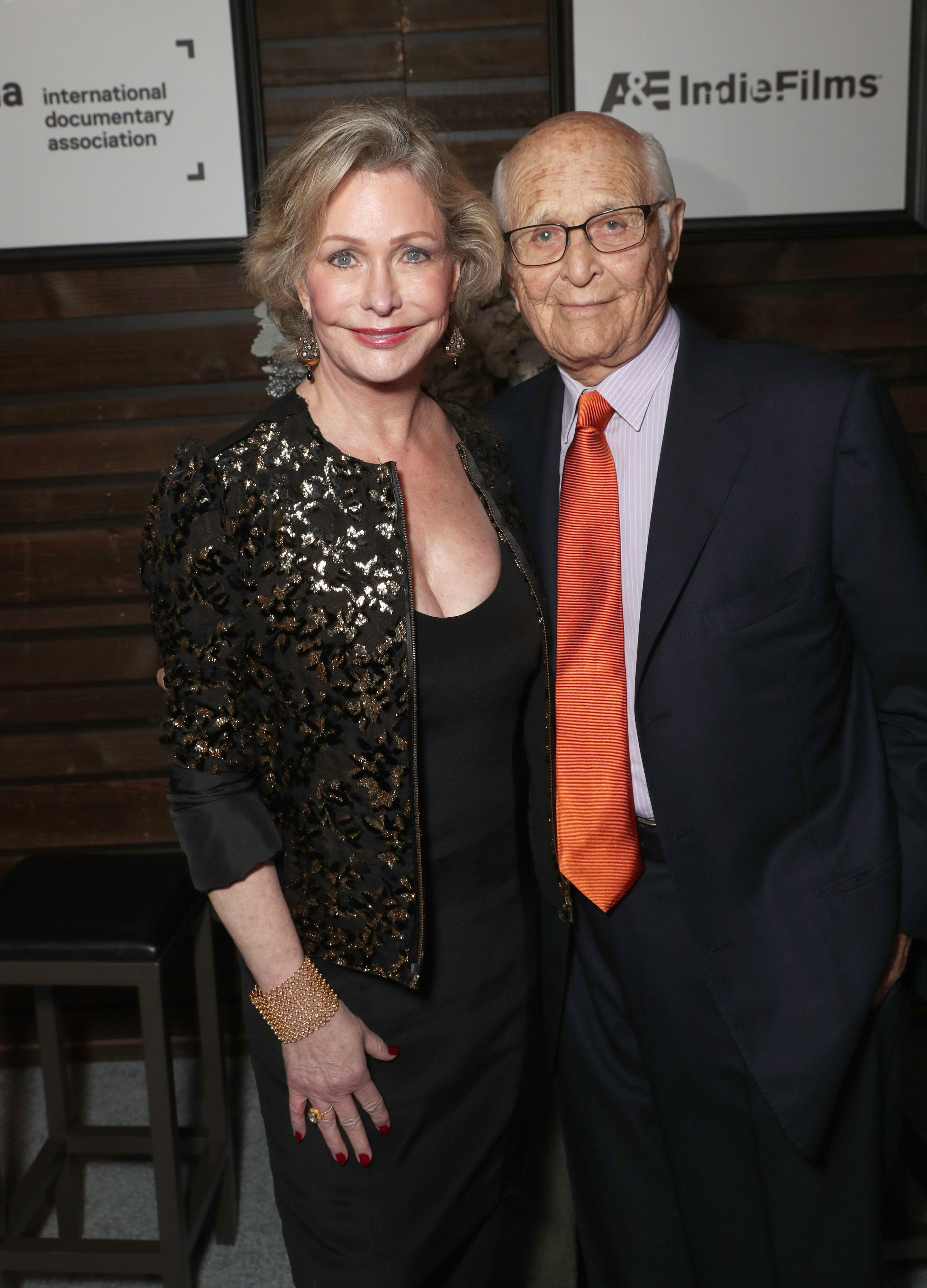 Lyn and Norman Lear at the 32nd Annual IDA Documentary Awards in 2016 in Hollywood | Source: getty Images