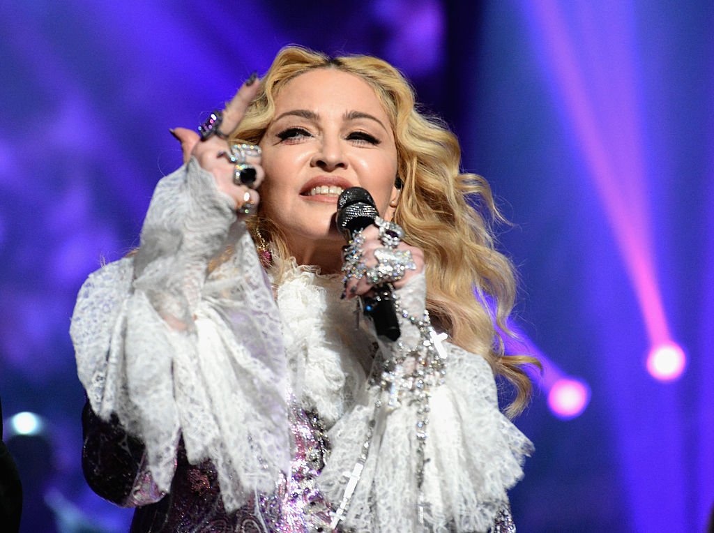 Madonna tritt während der Billboard Music Awards 2016 in der T-Mobile Arena am 22. Mai 2016 in Las Vegas, Nevada auf. | Quelle: Getty Images