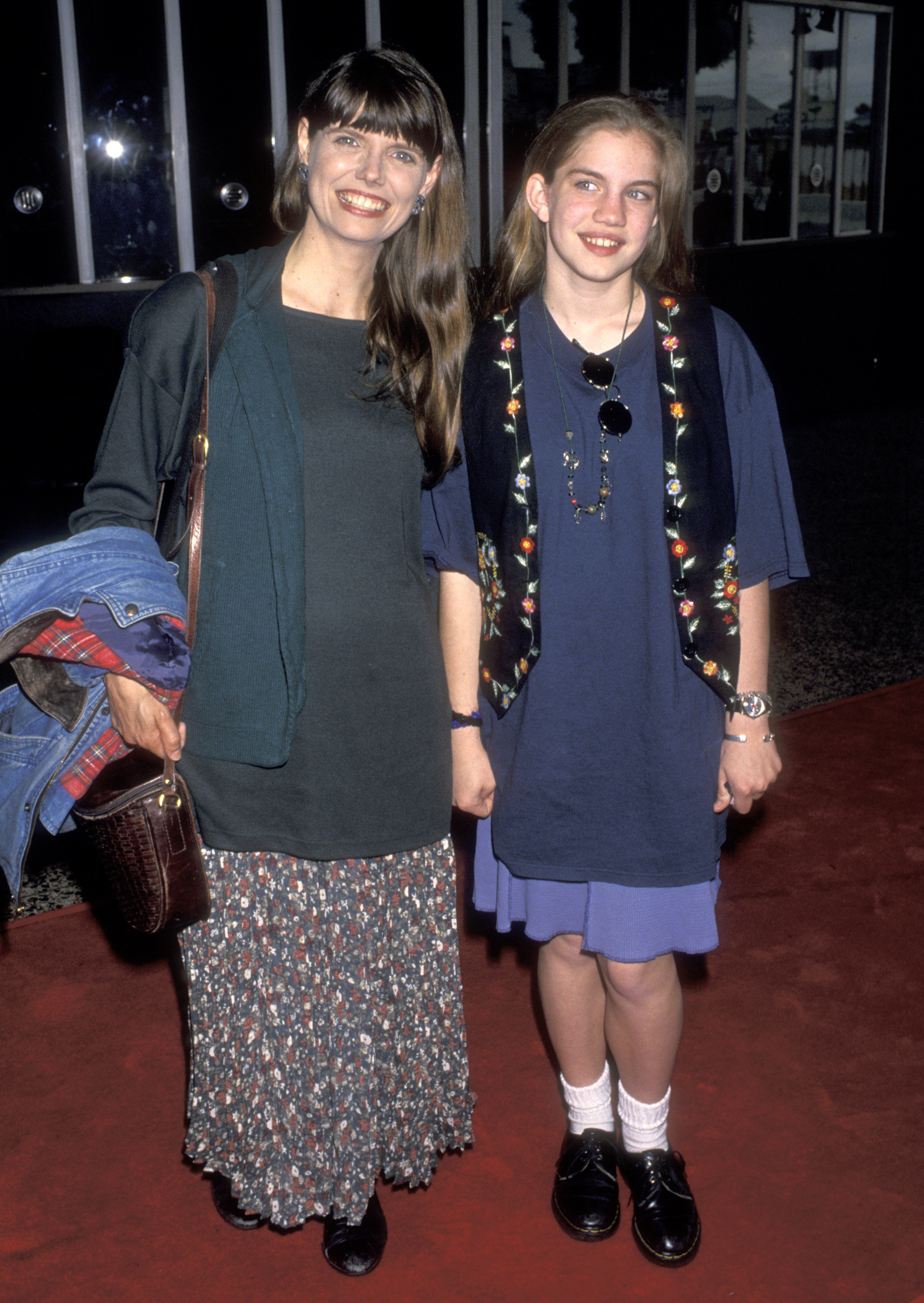 Nancy and Anna Chlumsky at the Seventh Annual Nickelodeon's Kids' Choice Awards on May 7, 1994, in Hollywood, California | Source: Getty Images