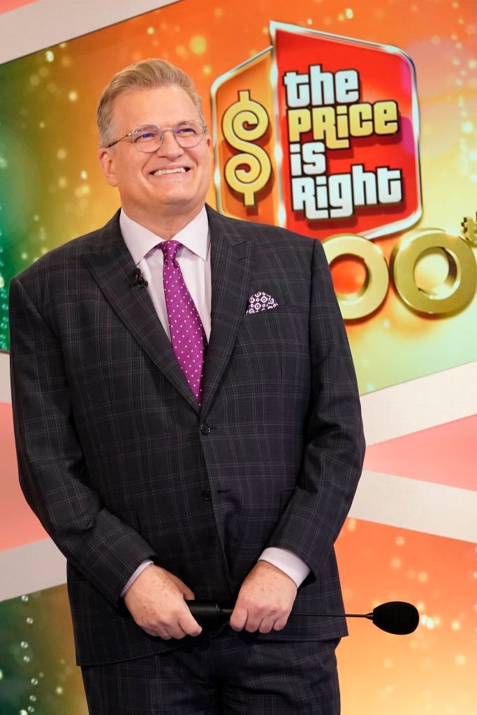 Drew Carey hosted the 9 000 Anniversary episode of "Price is Right," which aired on October 10th, 2019 | Source: Greg Gayne/CBS via Getty Images
