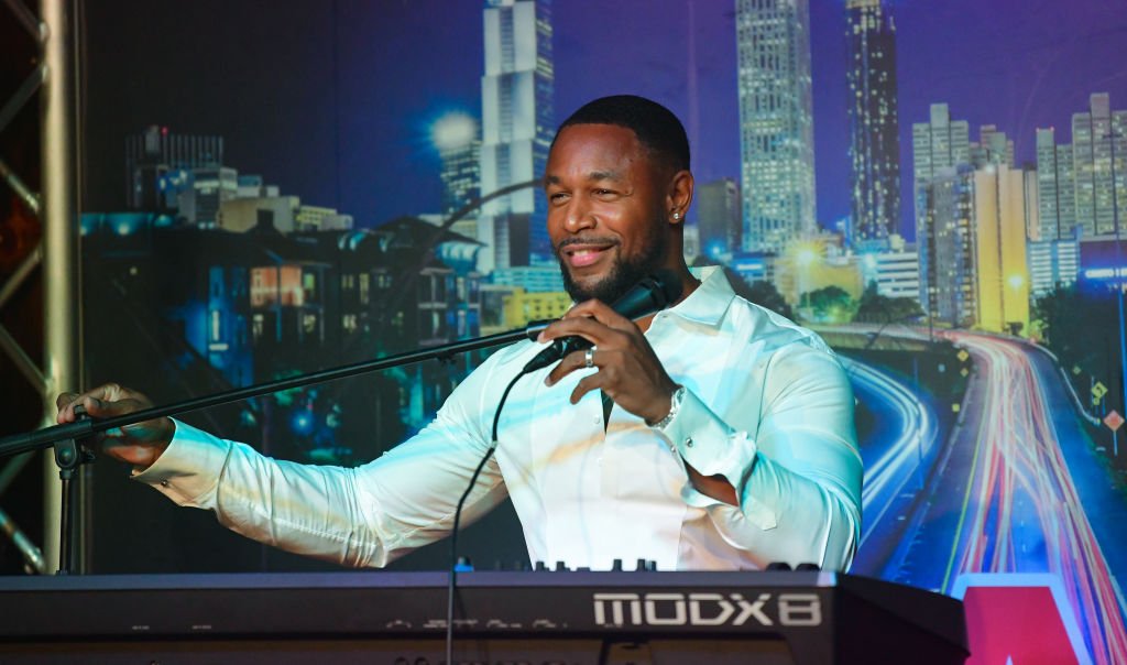 Singer Tank performs at Trippin on Sundayz featuring Tank at Uptown Comedy Corner on October 18, 2020. | Photo: Getty Images