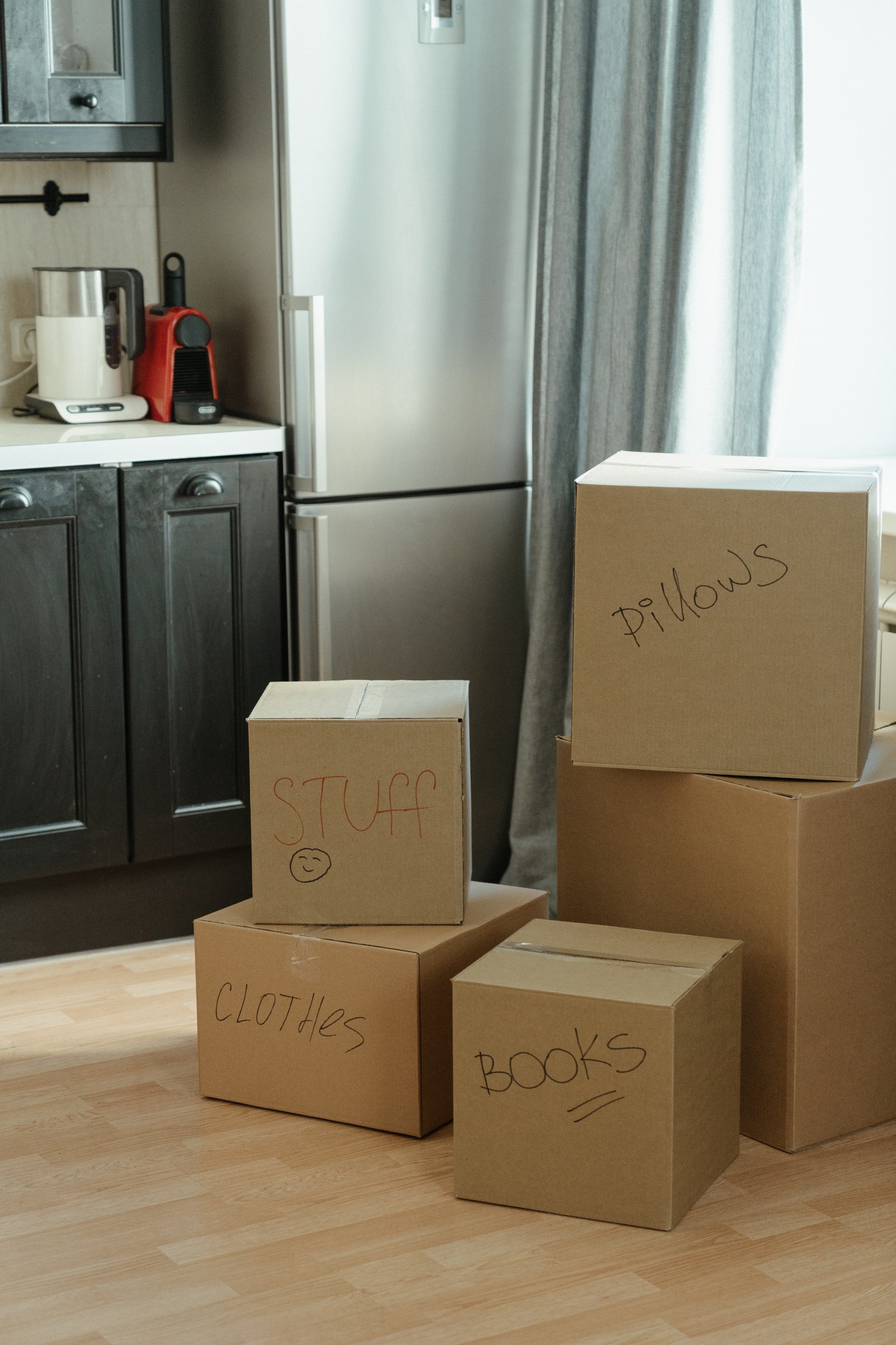 Boxes of donations were given to Deborah and her mom. | Source: Pexels