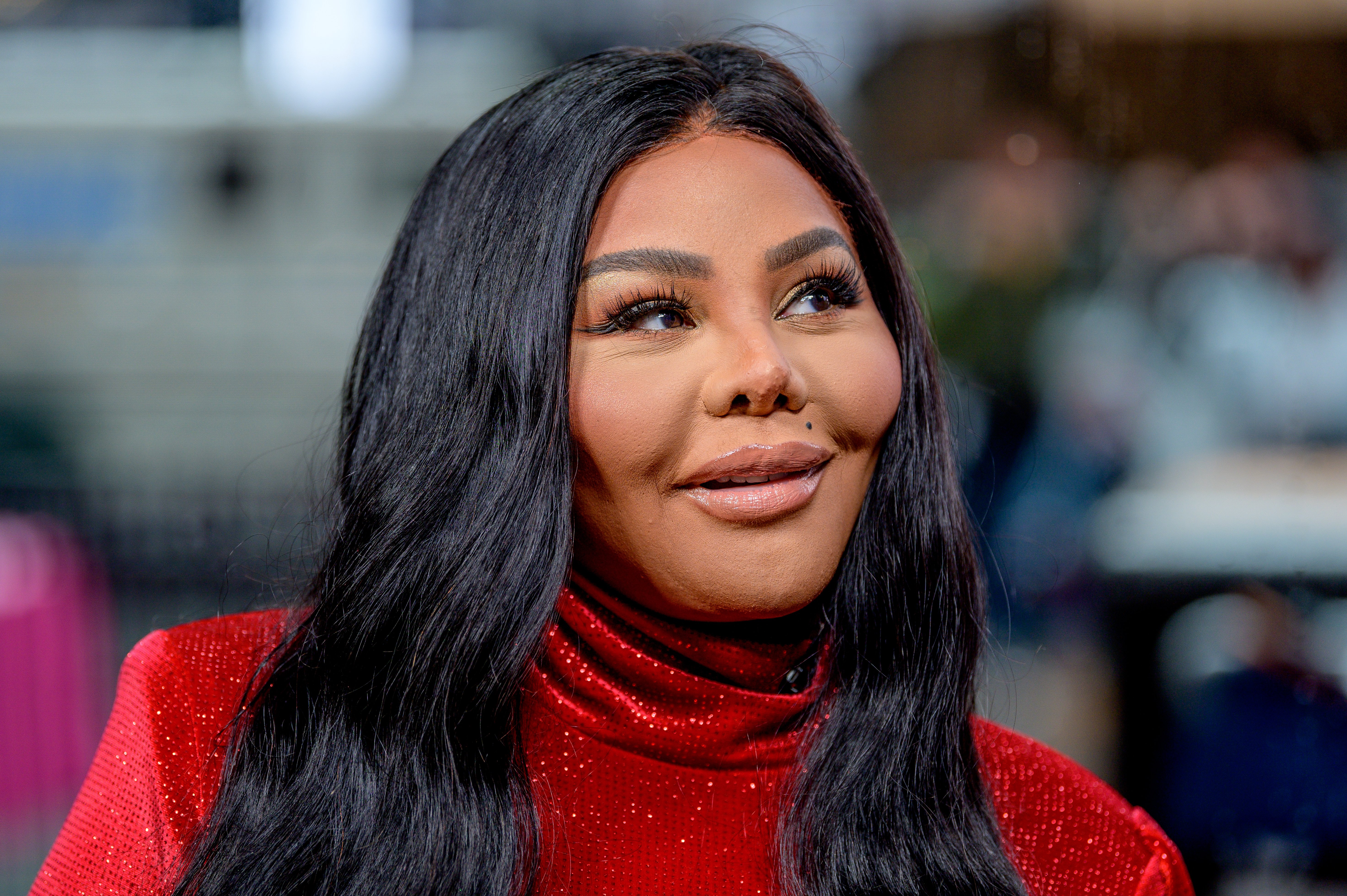 Lil' Kim Visits "Extra" at The Levi's Store Times Square on October 9, 2019, in New York City. | Source: Getty Images