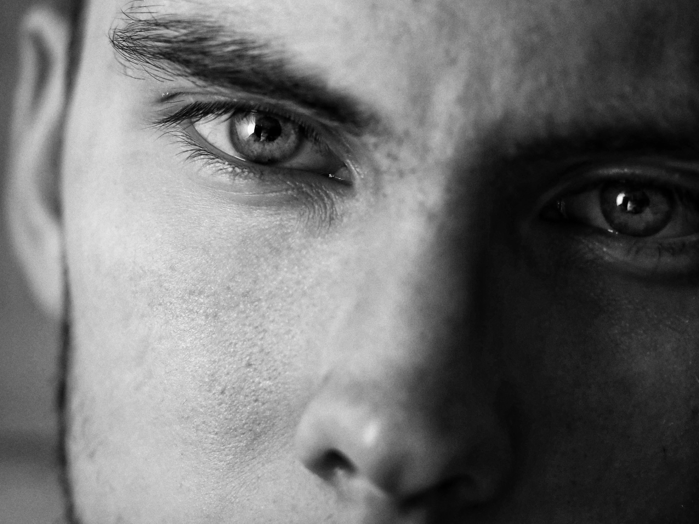 A close-up of a man's eyes | Source: Unsplash
