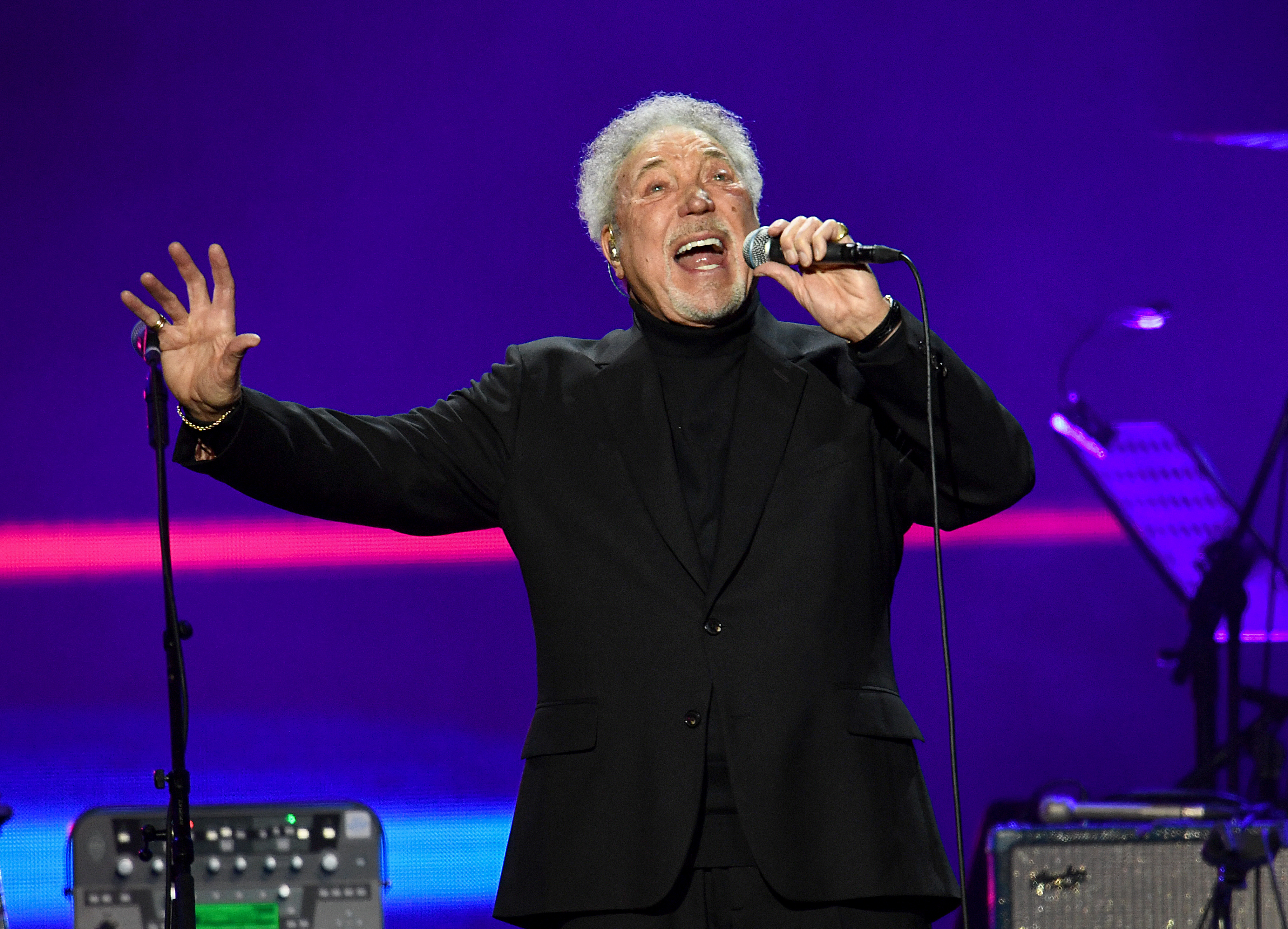 Tom Jones performs on stage at the 02 Arena in London, England on March 03, 2020 | Source: Getty Images