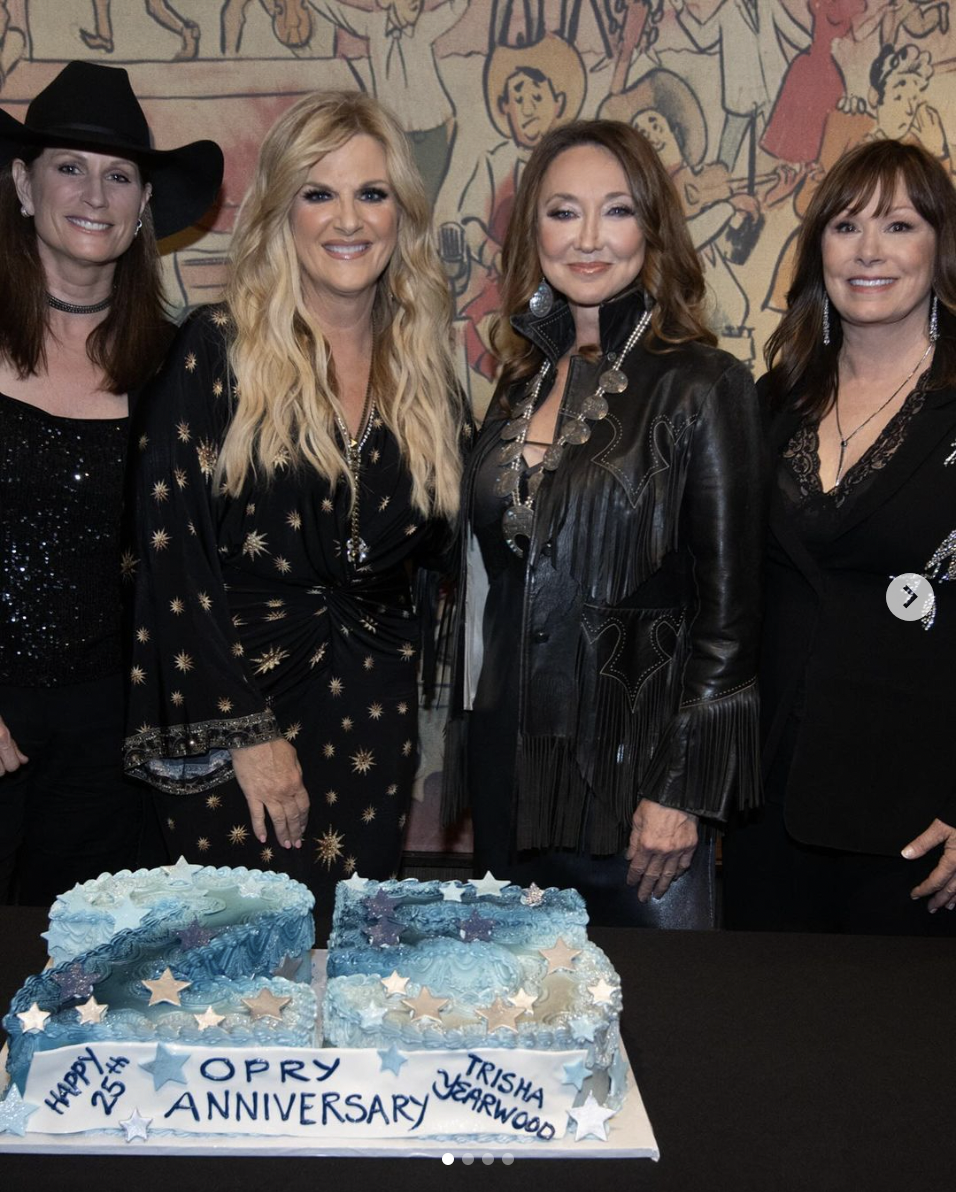 Trisha Yearwood with her celebratory cake at the Grand Ole Opry, dated March 2024 | Source: Instagram/TrishaYearwood