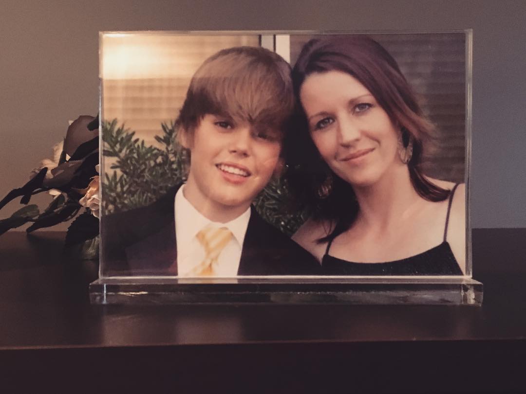 The mother-son duo seen in a post dated March 13, 2018 | Source: Instagram/pattiemallette