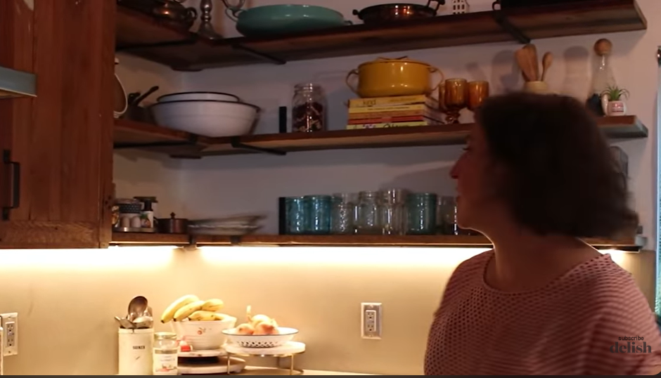 Mayim Bialik's kitchen from a video dated June 23, 2020 | Source: youtube.com/delish