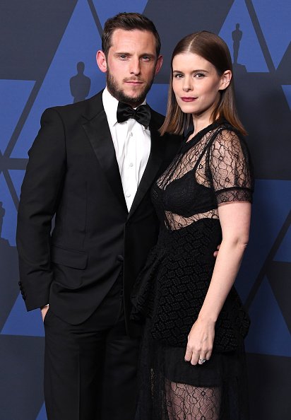 Jamie Bell et Kate Mara arrive à l'Academy of Motion Picture Arts And Sciences '11th Annual Governors Awards au Ray Dolby Ballroom à Hollywood & Highland Center le 27 octobre 2019 à Hollywood, Californie. | Photo : Getty Images Jamie Bell et Kate Mara arrive à l'Academy of Motion Picture Arts And Sciences '11th Annual Governors Awards au Ray Dolby Ballroom à Hollywood & Highland Center le 27 octobre 2019 à Hollywood, Californie. | Photo : Getty Images