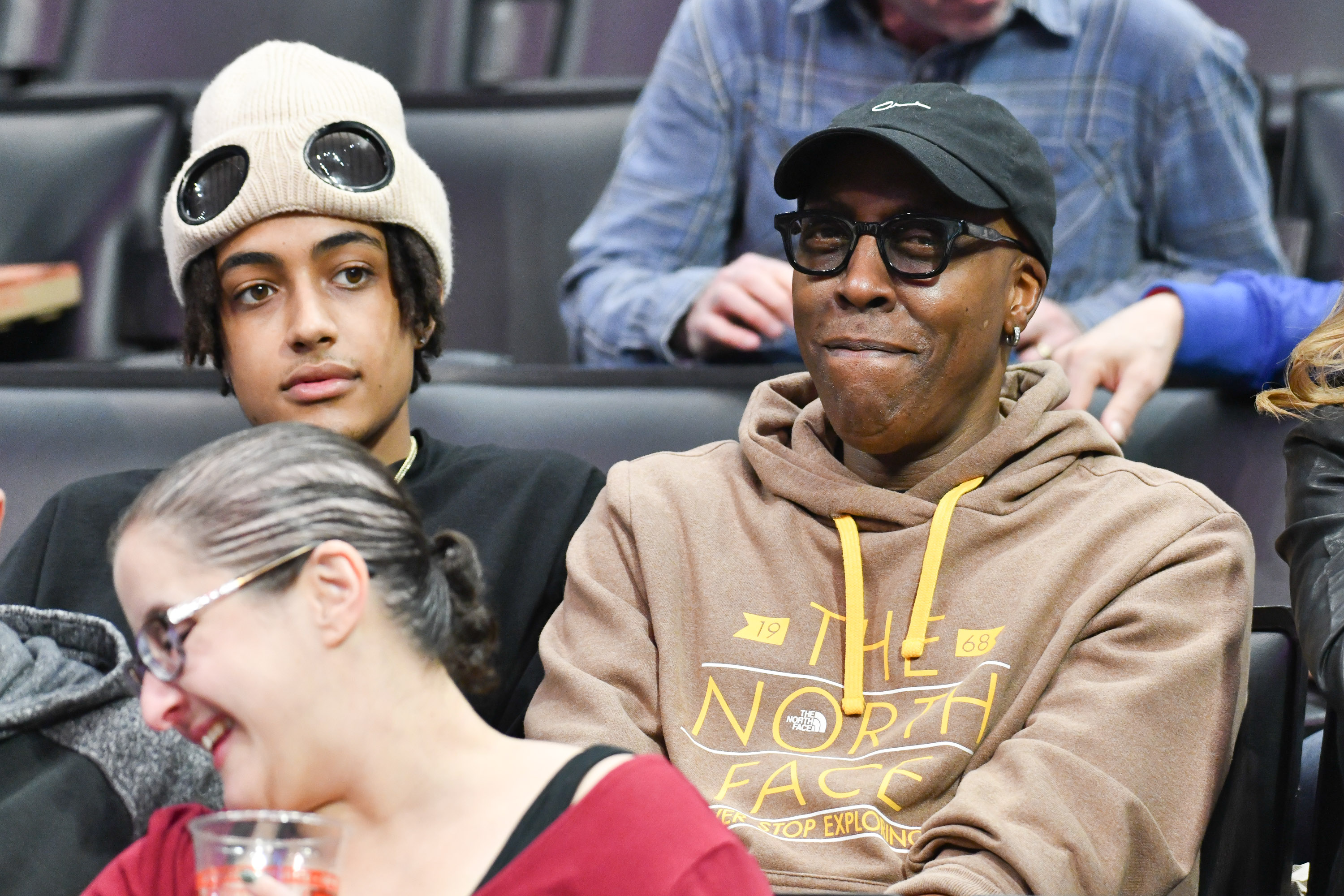 Arsenio Hall Jr. and Arsenio Hall watching the Los Angeles Clippers versus the New York Knicks on January 5, 2020, in Los Angeles, California. | Source: Getty Images