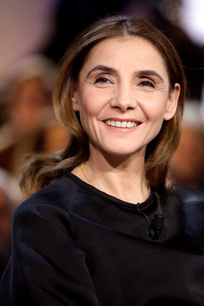 Clotilde Courau pose lors de l'émission télévisée La Grande Librairie sur France 5 présentée par François Busnel à Paris, France. | Photo : Getty Images Clotilde Courau pose lors de l'émission télévisée La Grande Librairie sur France 5 présentée par François Busnel à Paris, France. | Photo : Getty Images