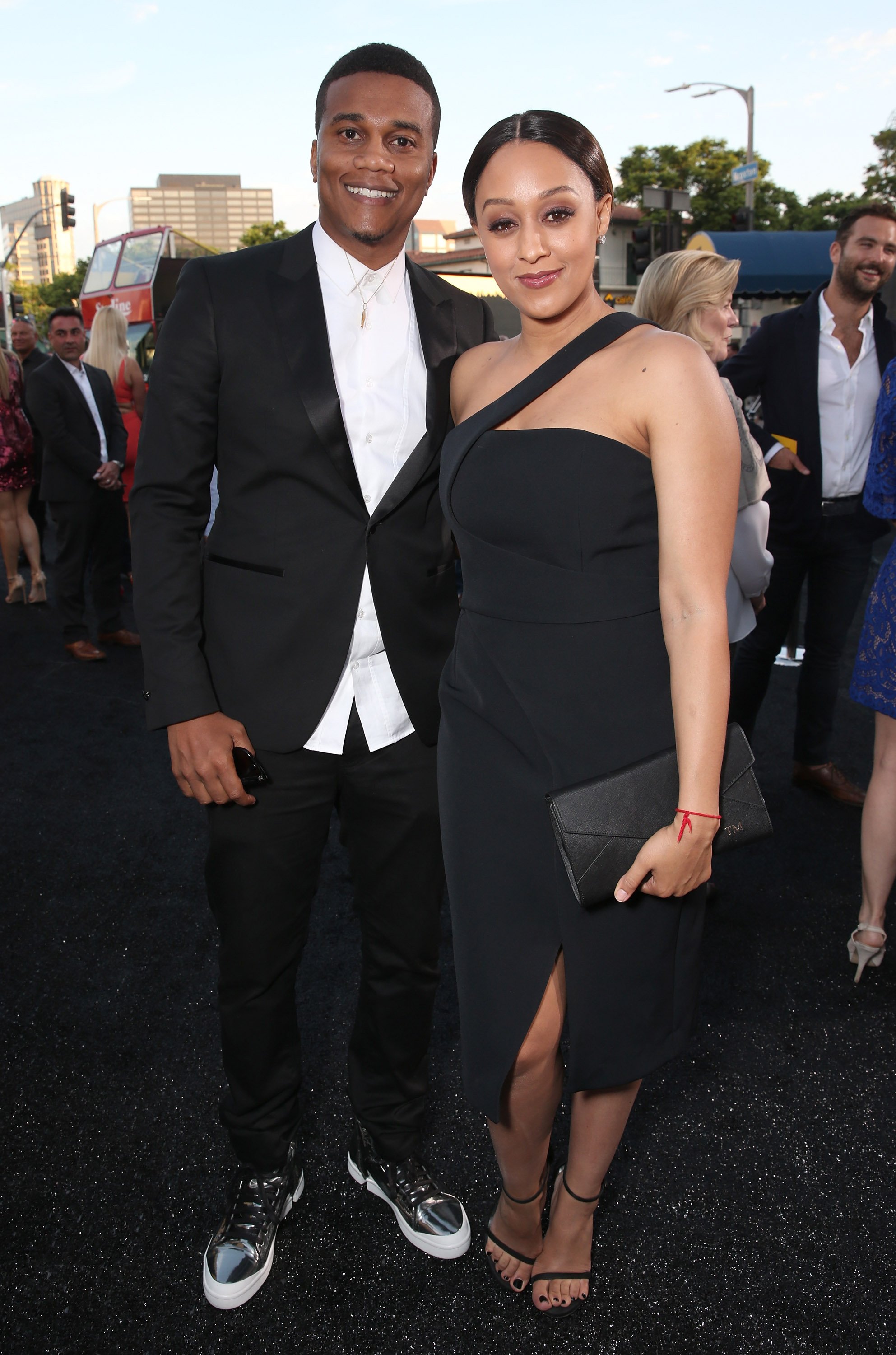 Cory Hardrict & Tia Mowry-Hardrict attend the premiere of "Central Intelligence" on June 10, 2016. | Photo: Getty Images