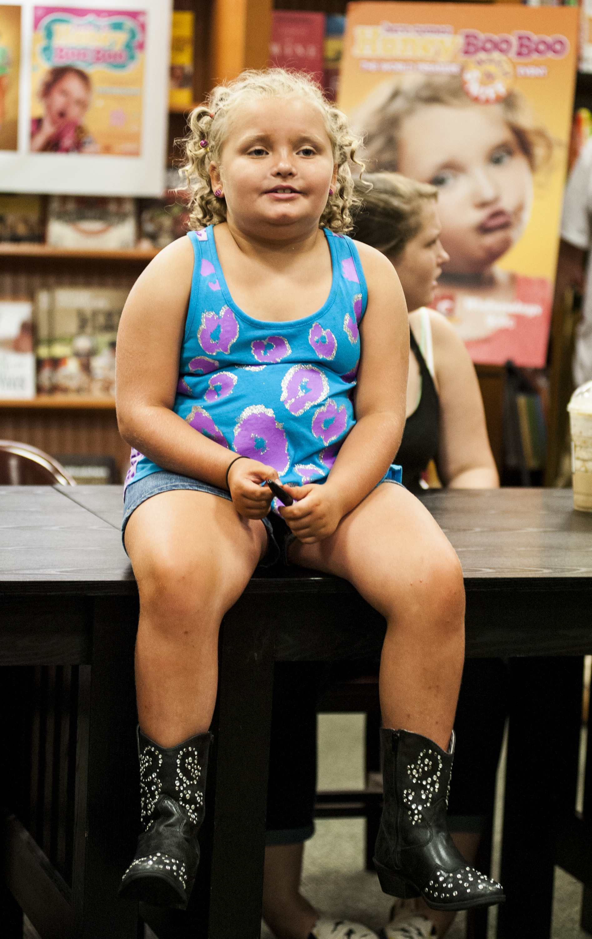 Alana Thompson at the "How to Honey Boo Boo: The Complete Guide" book event at Barnes and Nobles on July 11, 2013, in Mclean, Virginia. | Source: Getty Images