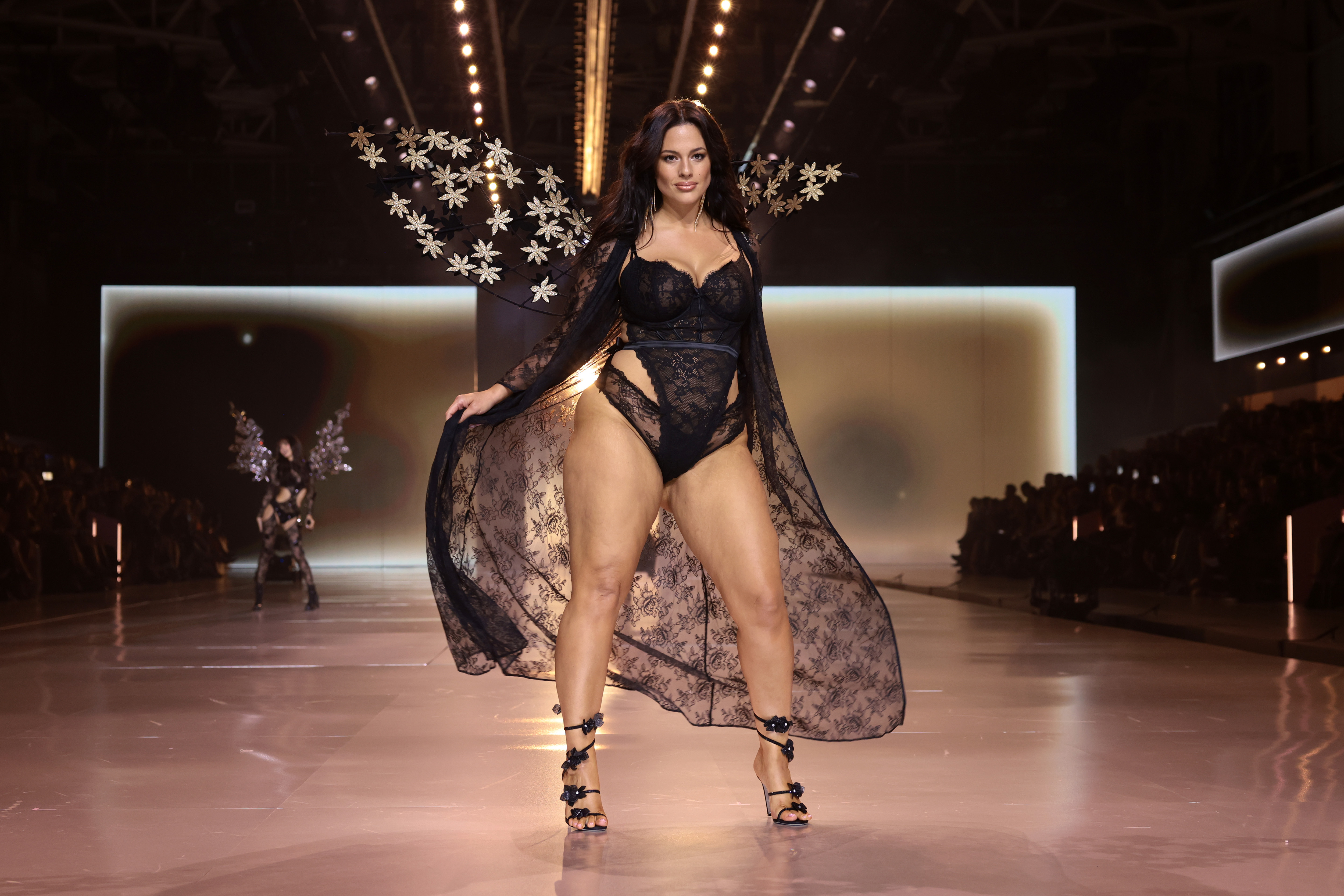 Ashley Graham walks the runway for the Victoria's Secret Fashion Show 2024 | Source: Getty Images