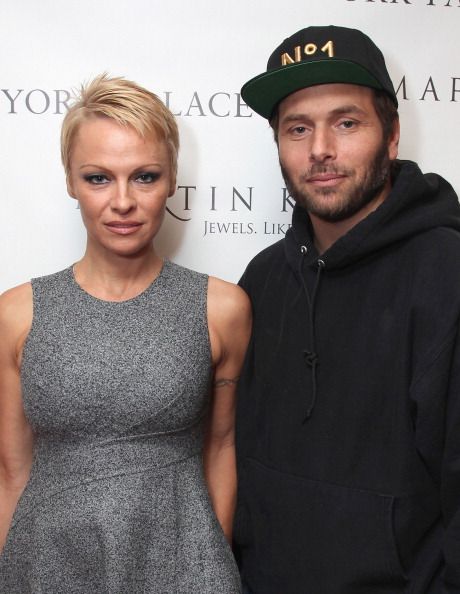 Pamela Anderson and Rick Salomon at The Martin Katz Jewel Suite Debuts in New York in 2013 | Source: Getty Images