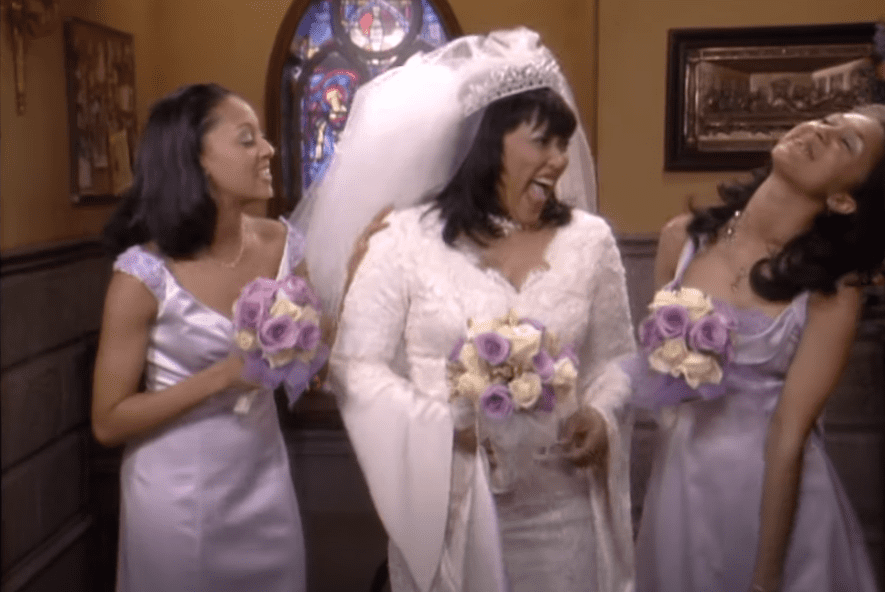 A picture of Jackée Harry and Tia and Tamera  Mowry in a scene from the series, "Sister, Sister" | Photo: Youtube.com/Netflix