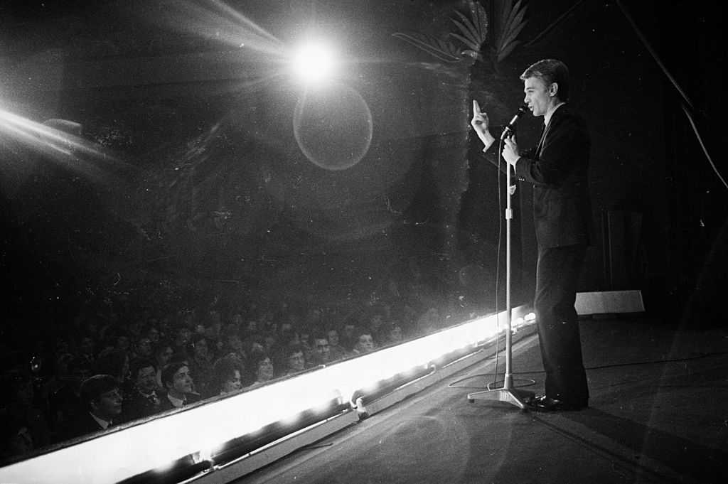 Claude François interprétant "Comme d'habitude". l Source : Getty Images