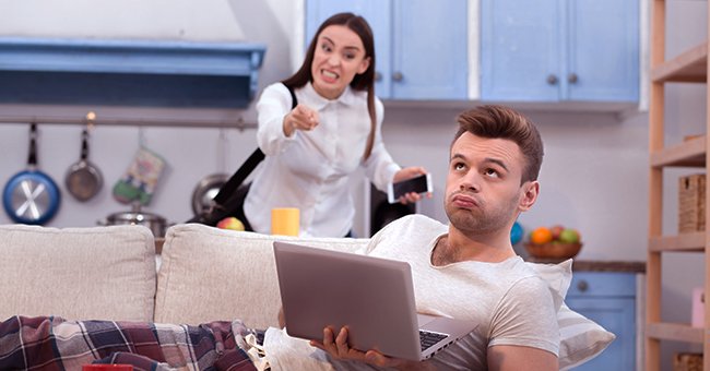 Woman complaining to an unbothered man | Source: Shutterstock