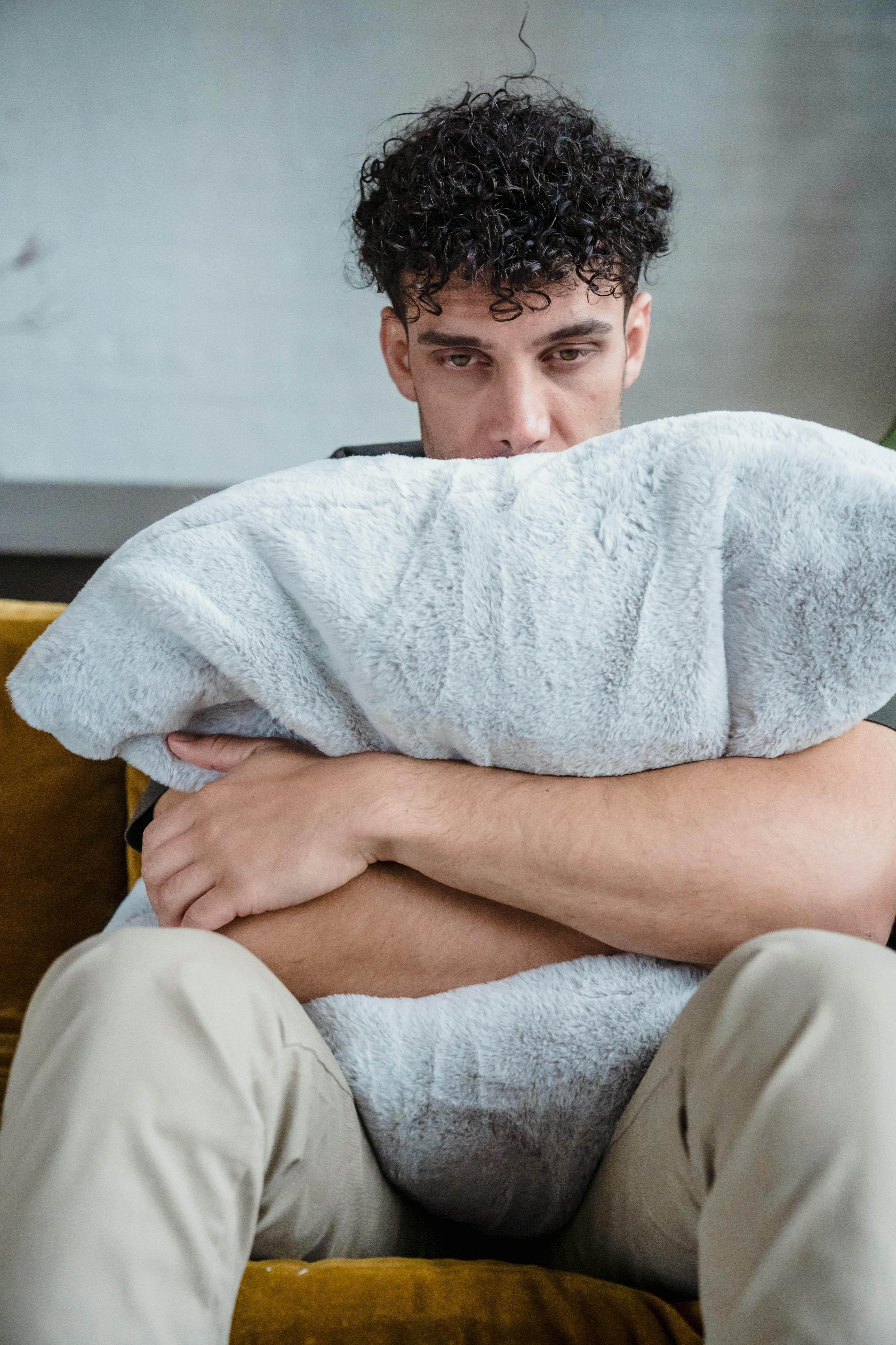 A man in tears | Source: Pexels