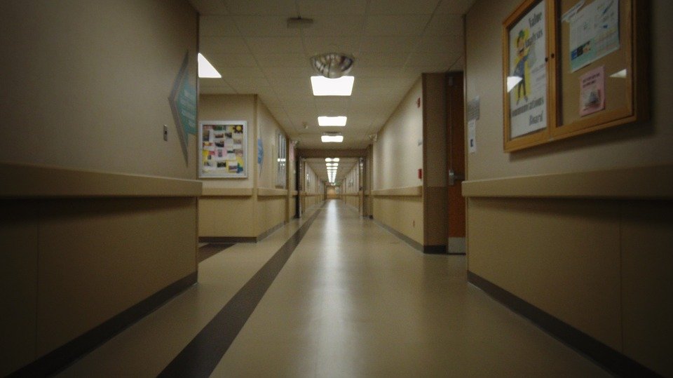Pasillo de hospital. Imagen referencial.  | Foto: Pixabay