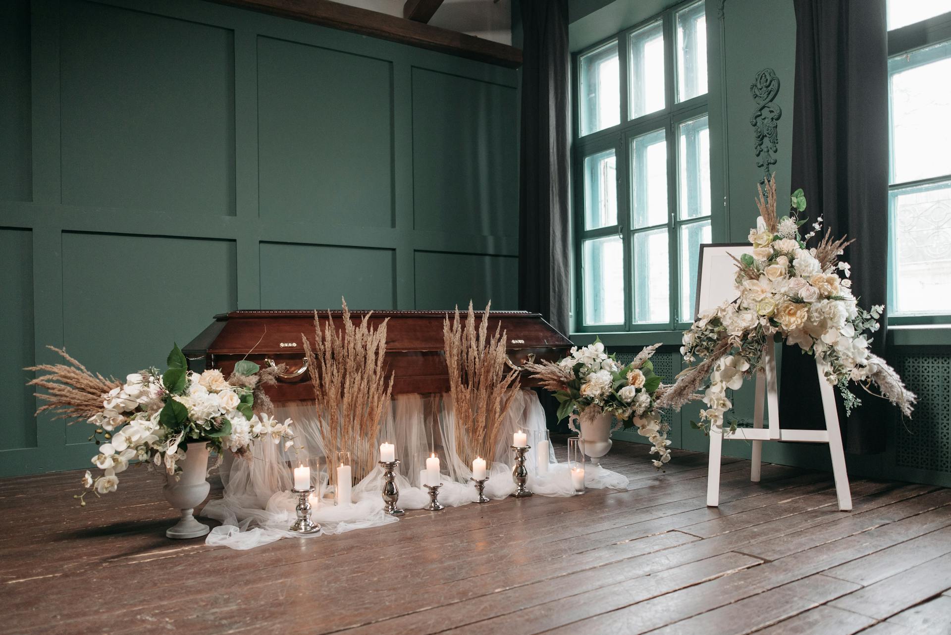 A casket at a funeral service | Source: Pexels