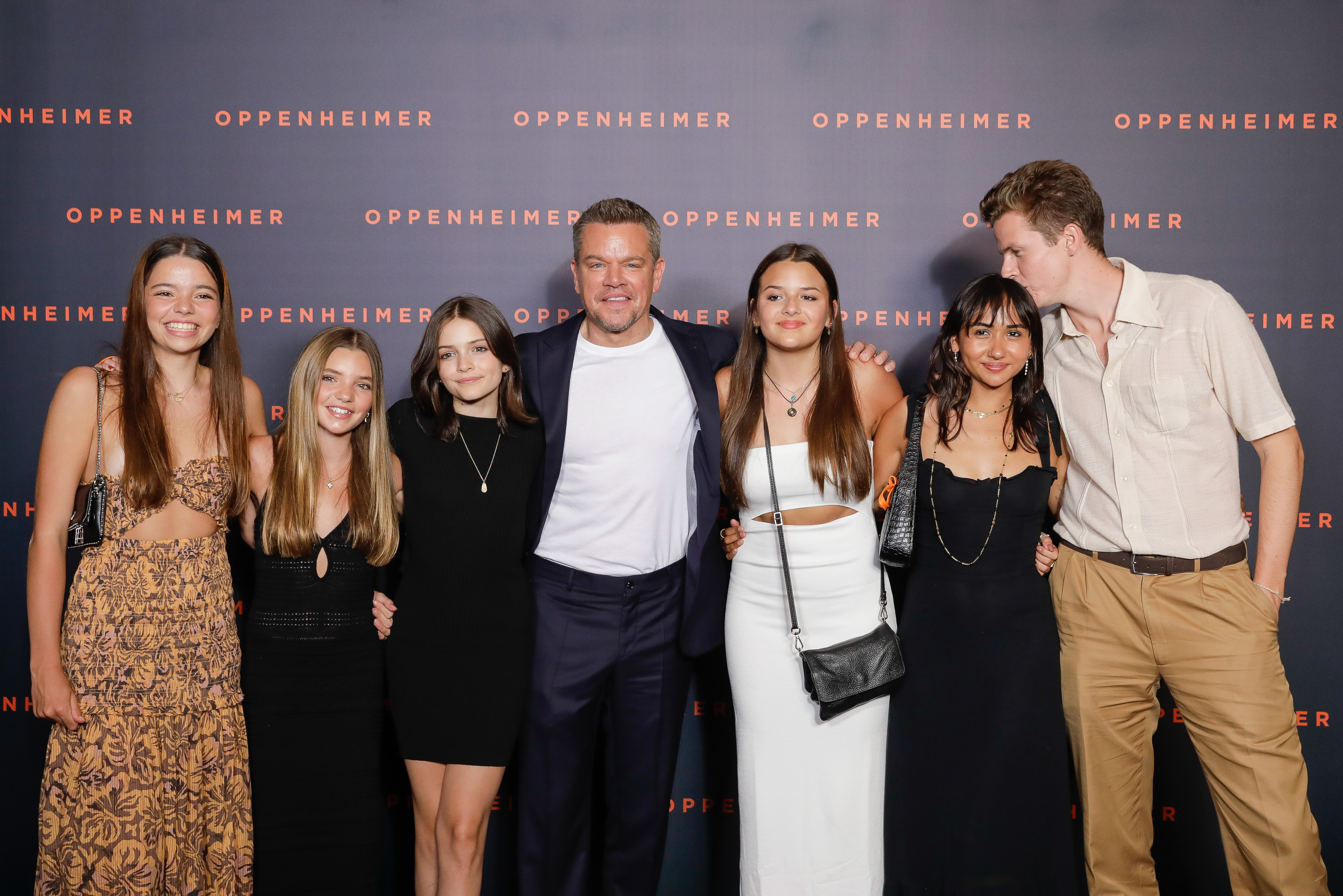 Matt Damon, Gia, Alexia, Stella and their guests in Paris in 2023 | Source: Getty Images