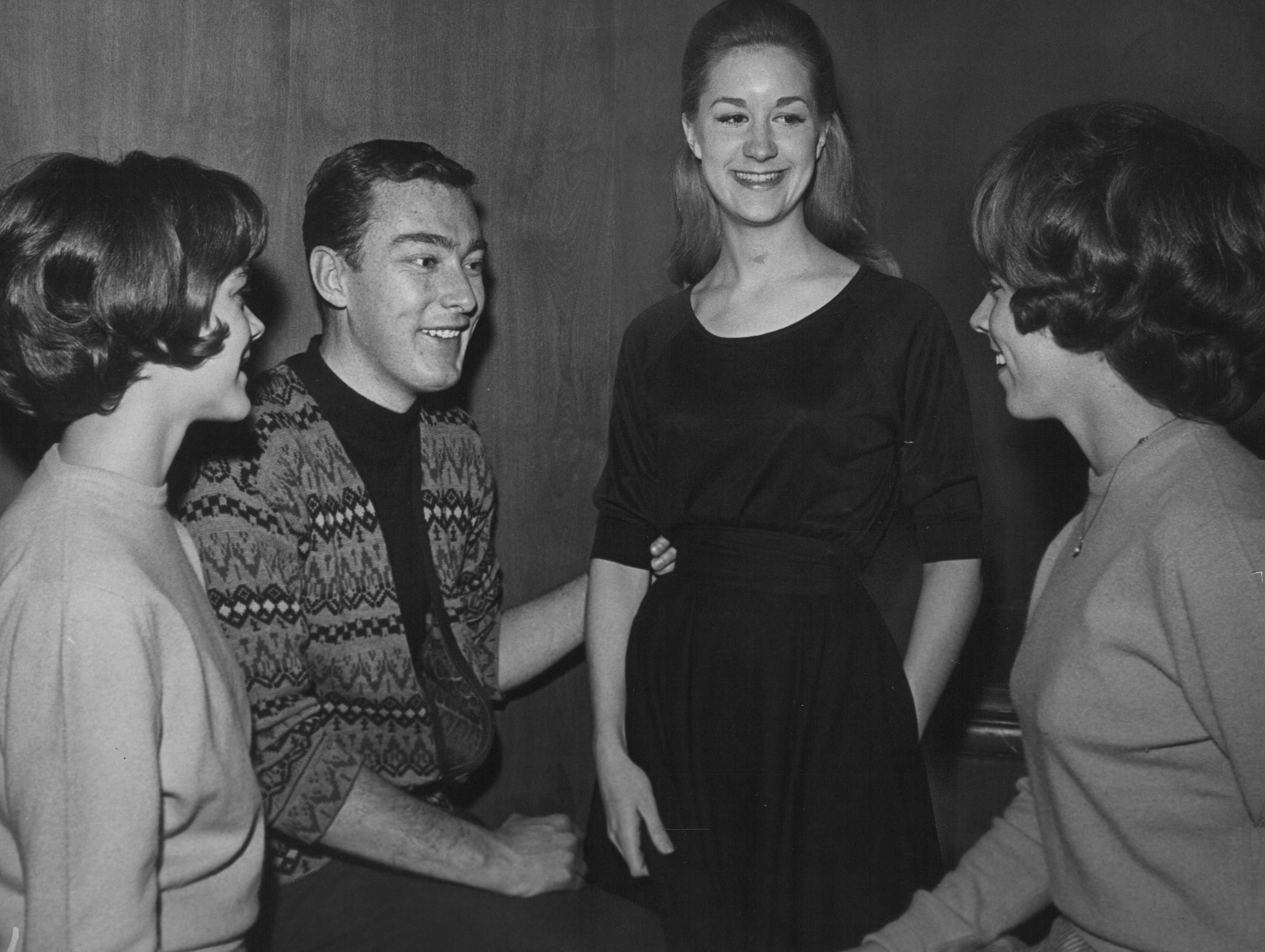 From (L-R) Susan Shermack, Dale Stuart, Joan Van Ark, and Judy Hickey attend a program for ushers at the Bonfils Theater on January 23, 1963 | Source: Getty Images