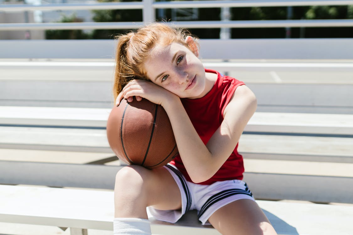 Emily was all about basketball, which earned her a scholarship later. | Source: Pexels