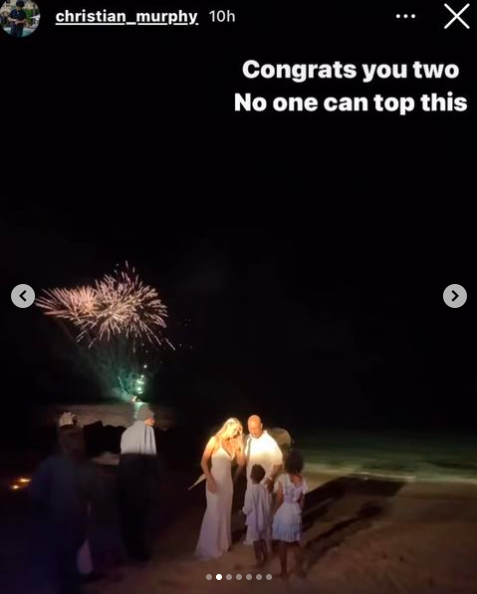 Paige Butcher and Eddie Murphy with their kids, Max Charles and Izzy Oona Murphy, on their wedding day, posted on July 12, 2024 | Source: Instagram/theybf_daily