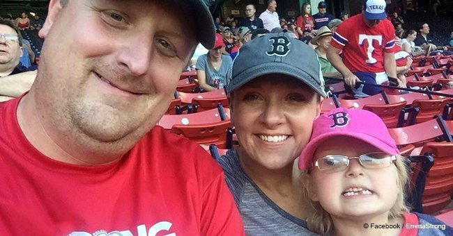 Caring father shares emotional message after stranged yelled at him for carrying sick daughter