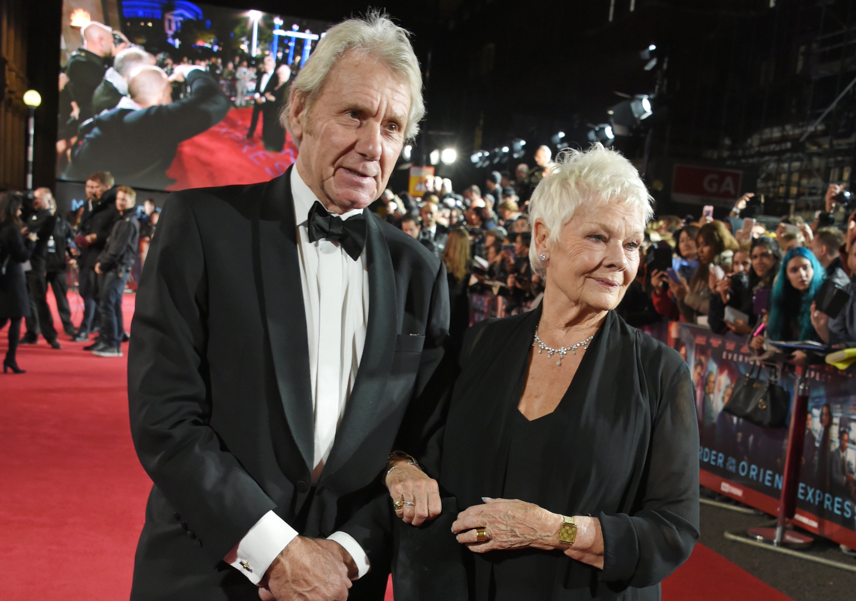 Judi Dench and David Mills at the world premiere of "Murder On The Orient Express" on November 2, 2017 | Source: Getty Images
