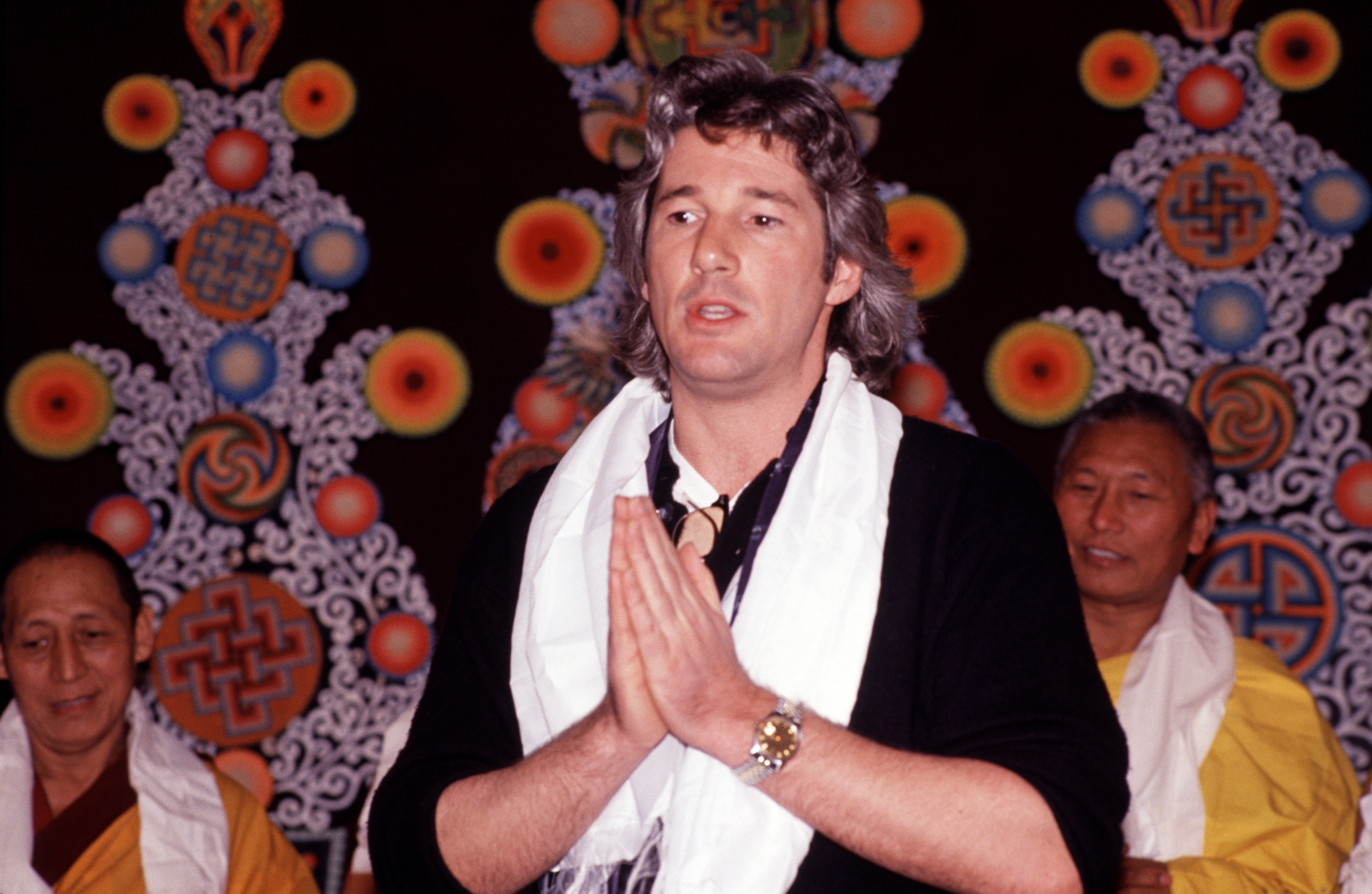 Richard Gere with Indian monks during a demonstration in New York City on February 24, 1989 | Source: Getty Images