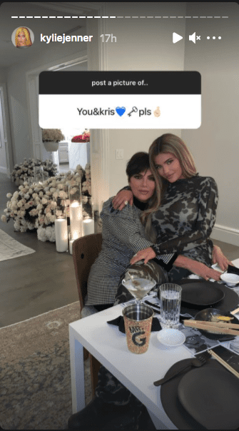 Kylie Jenner and her mother Kris Jenner pose for a picture together. | Photo: Instagram/Kyliejenner